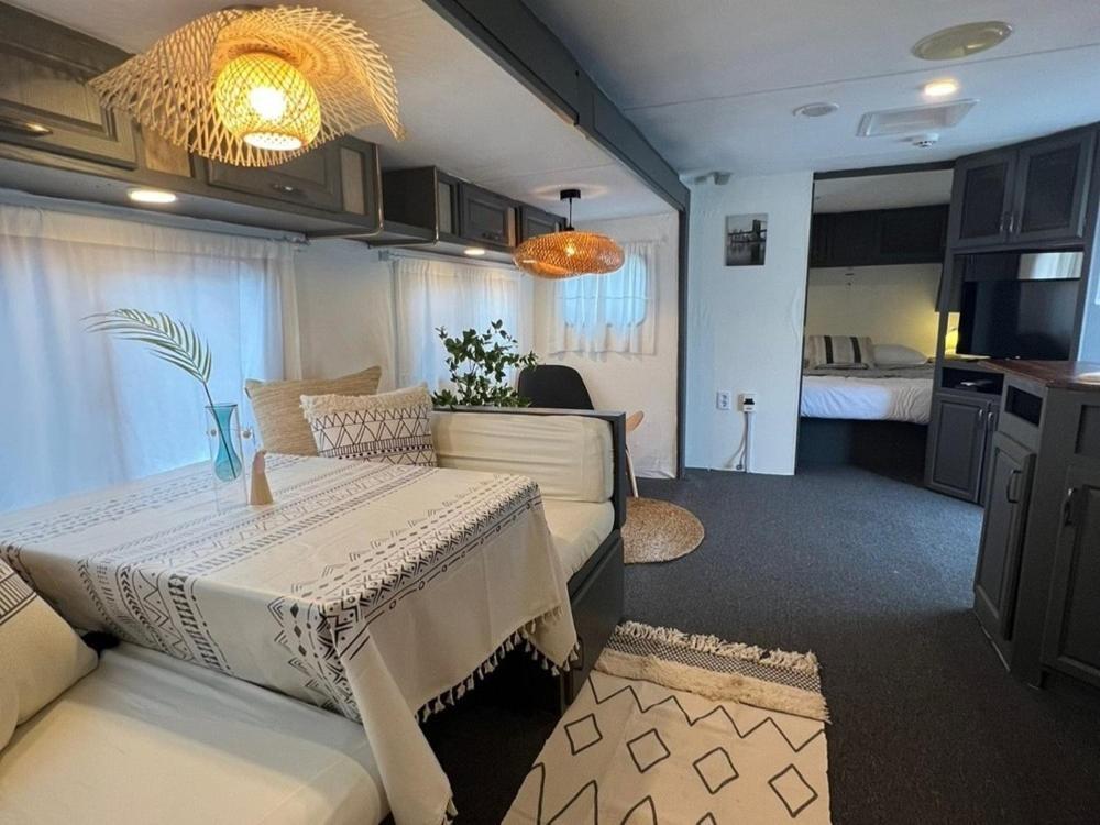 Отель Sokcho New York Caravan Номер фото