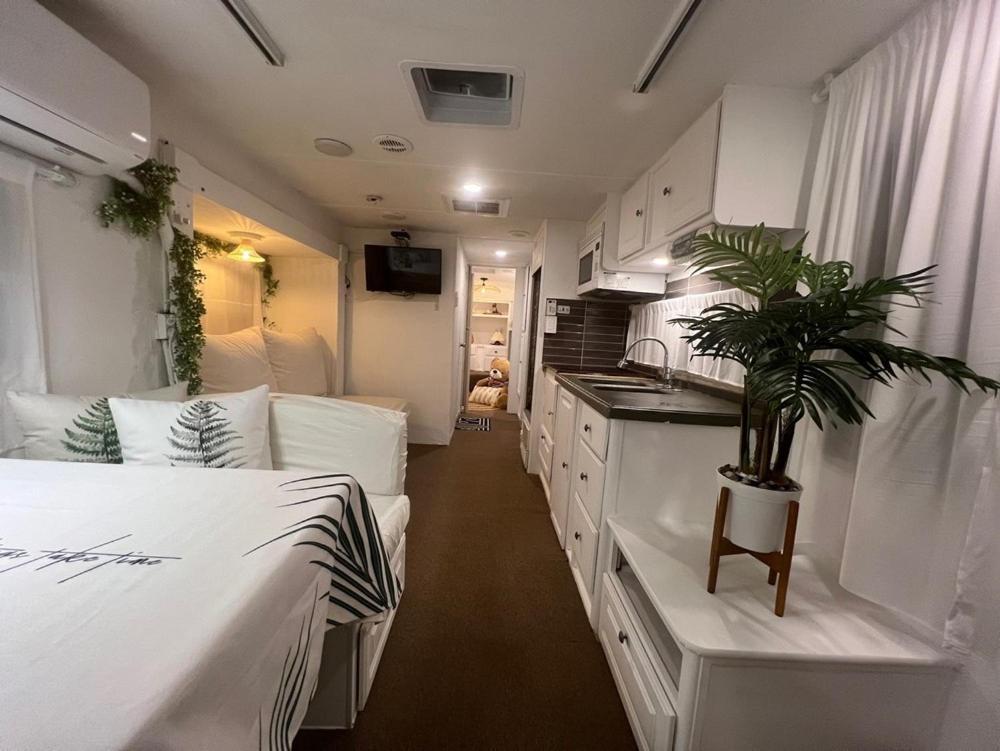 Отель Sokcho New York Caravan Номер фото